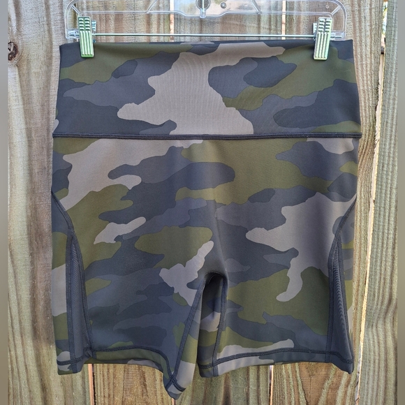 Offline By Aerie 5" Bike Shorts - Picture 1 of 4